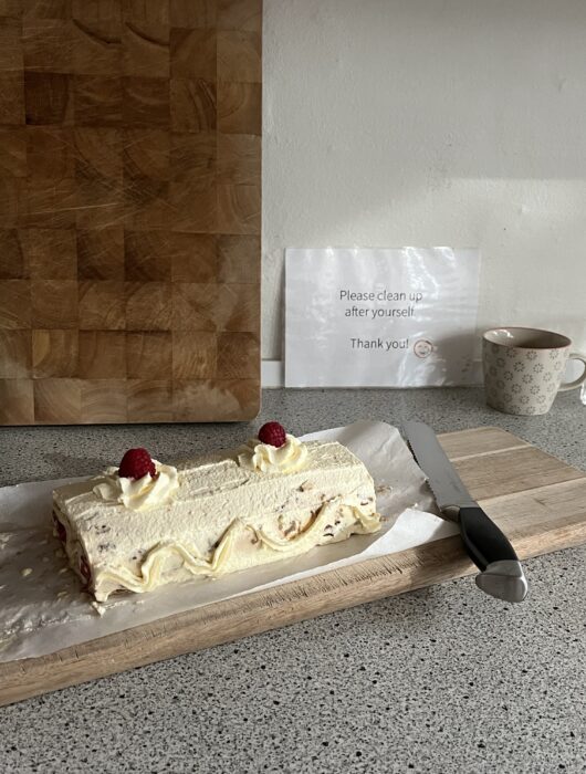 pavlova roulade æggehvider i overskud