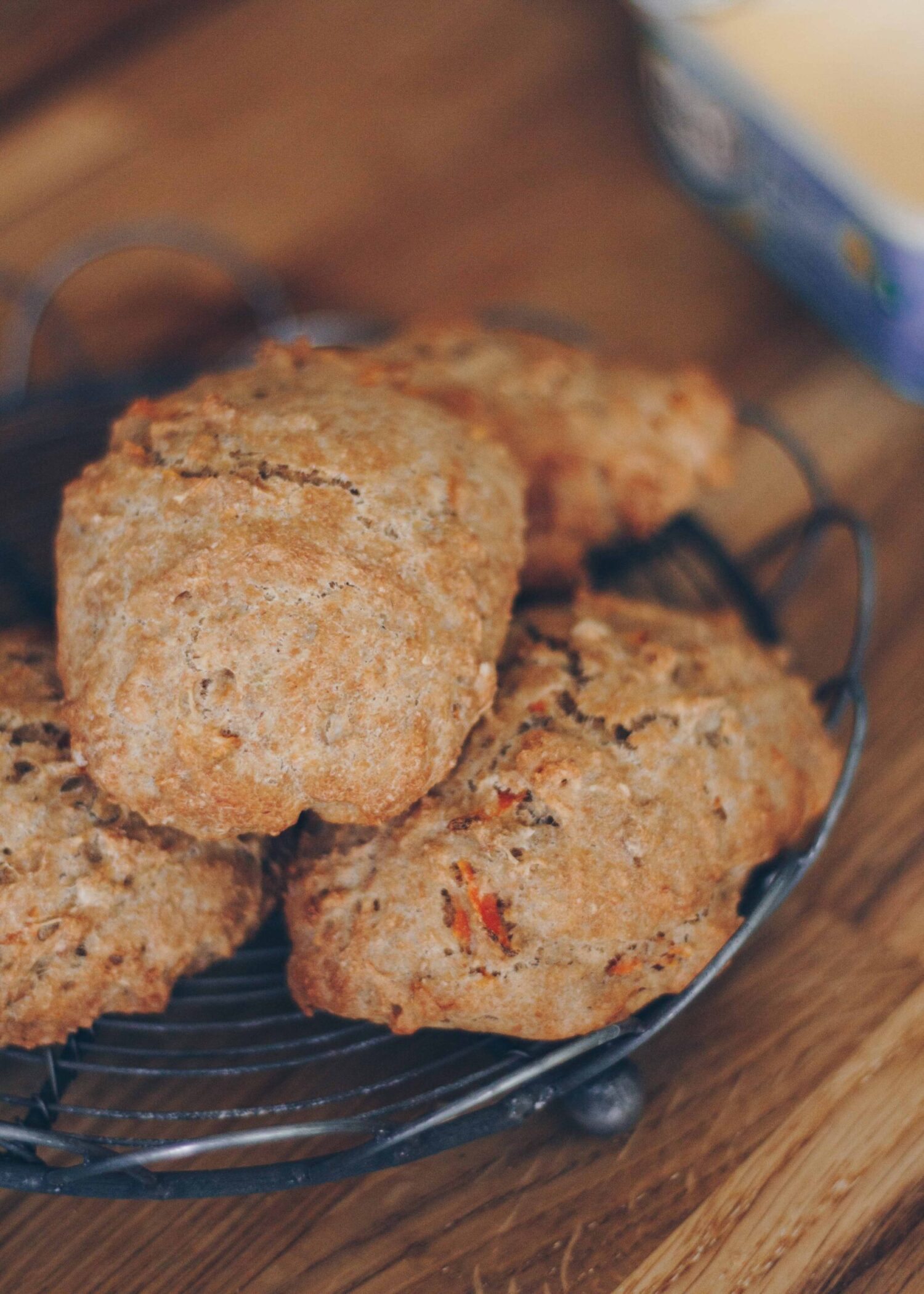 No-knead overnight rolls with carrots and sunflower seeds (Danish "gulerodsboller")